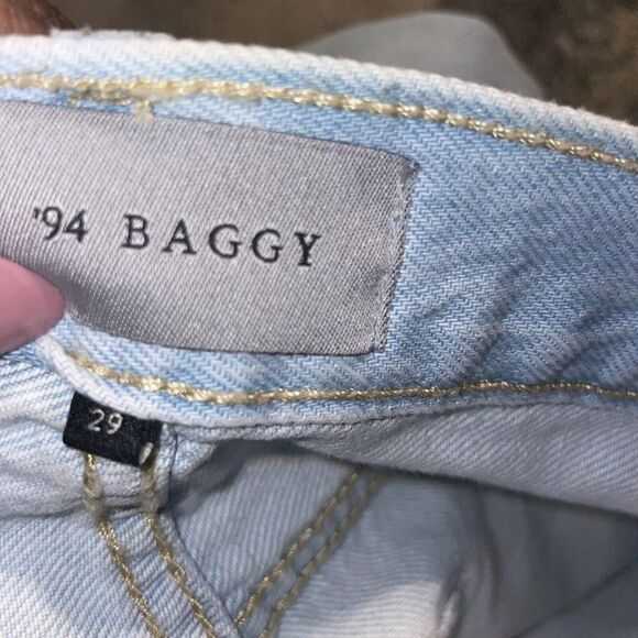 Levi's Silver Tab ‘94 Baggy Jeans‎ Sz 29 Light Wash Mid Rise Ripped Straight NWT - Picture 7 of 10